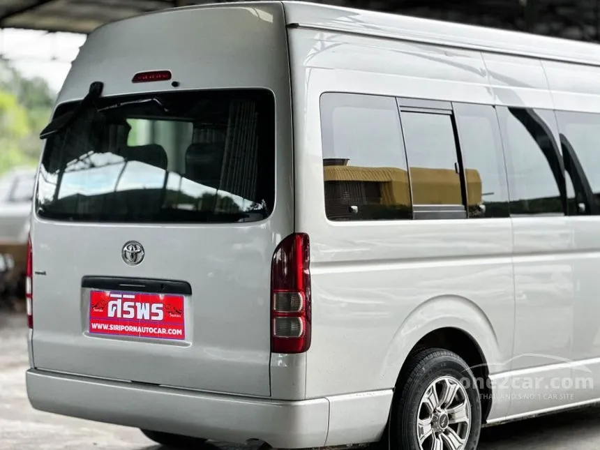 2013 Toyota Hiace D4D Van