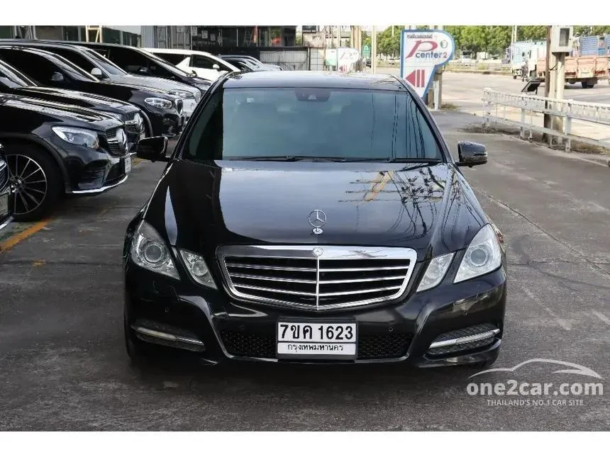 2012 Mercedes-Benz E250 Avantgarde CGI BlueEFFICIENCY Sedan