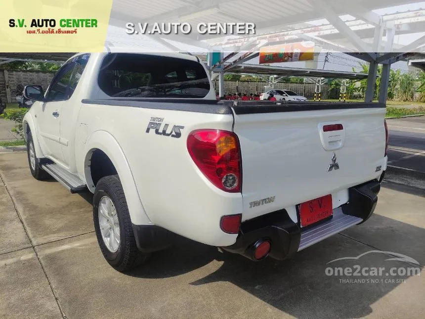 2014 Mitsubishi TRITON GLX Plus Mega Cab Pickup