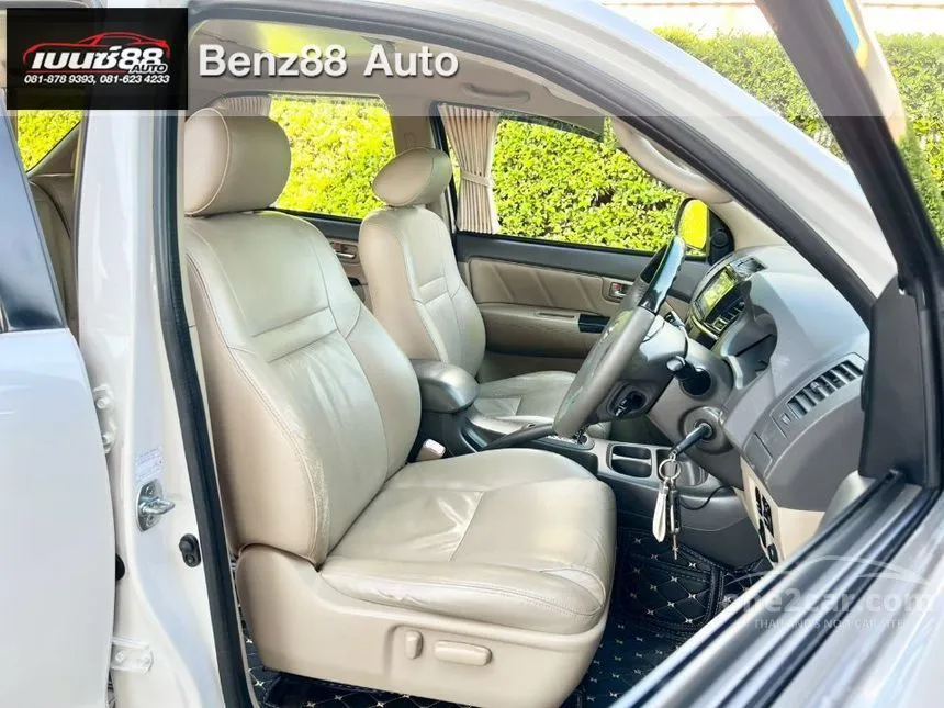 2012 Toyota FORTUNER V SUV