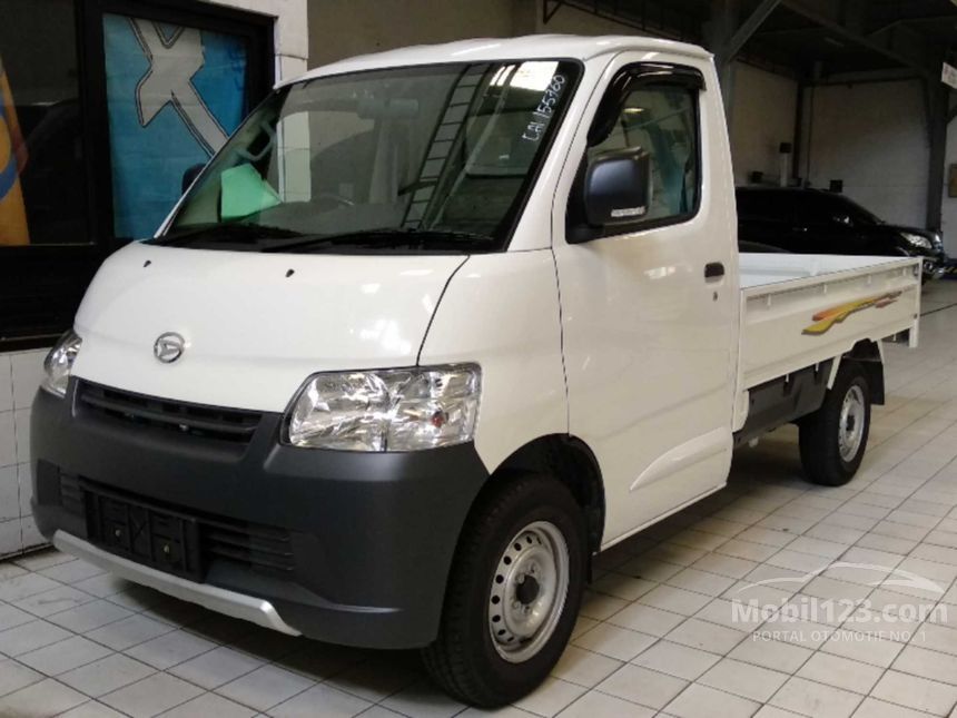 Jual Mobil Daihatsu Gran Max 2018 STD Single Cab 1.3 di Jawa Timur ...