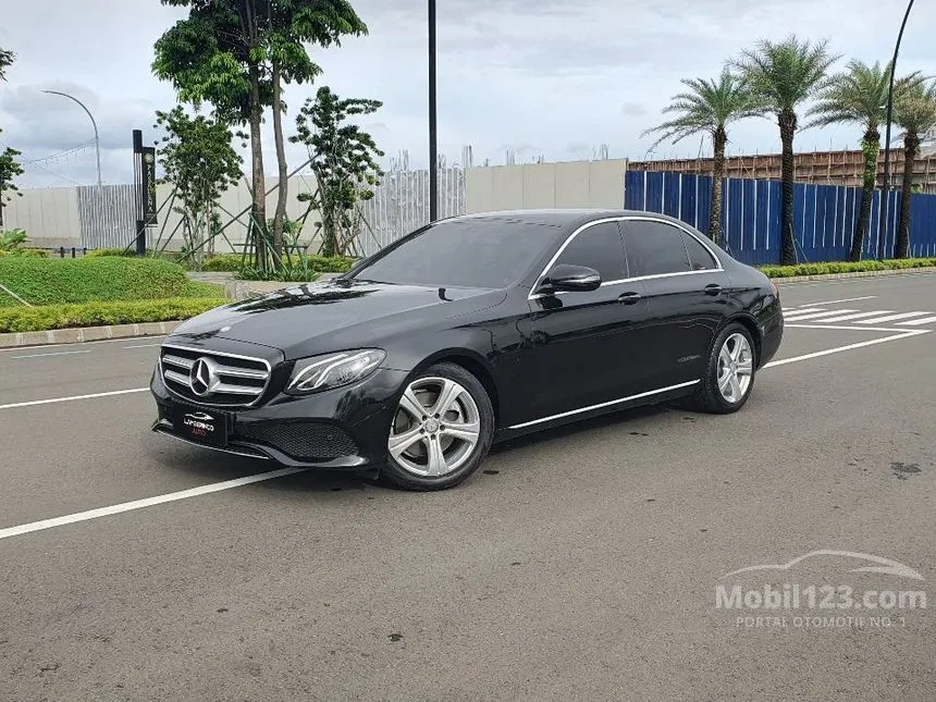 2017 Mercedes-Benz E250 Avantgarde CKD Sedan
