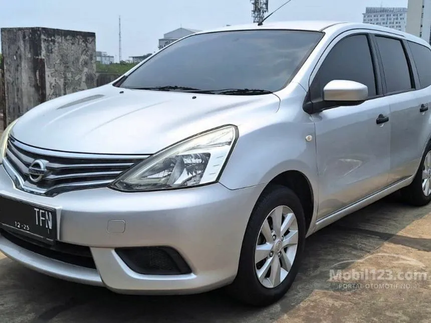 Jual Mobil Nissan Grand Livina 2015 SV 1.5 di DKI Jakarta Manual MPV Silver Rp 105.000.000