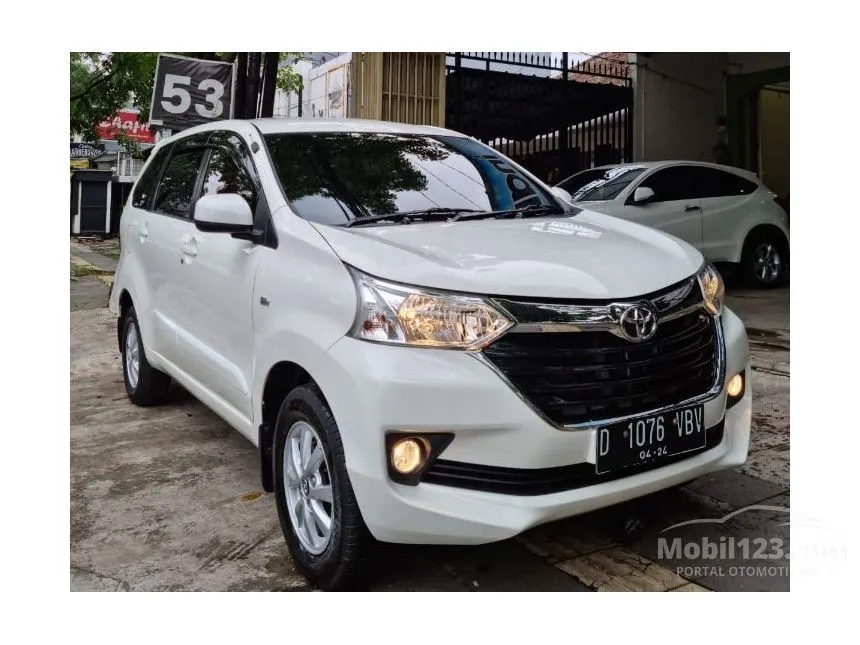 Jual Mobil Toyota Avanza 2018 G 1.3 di Jawa Barat Manual MPV Putih Rp 175.000.000