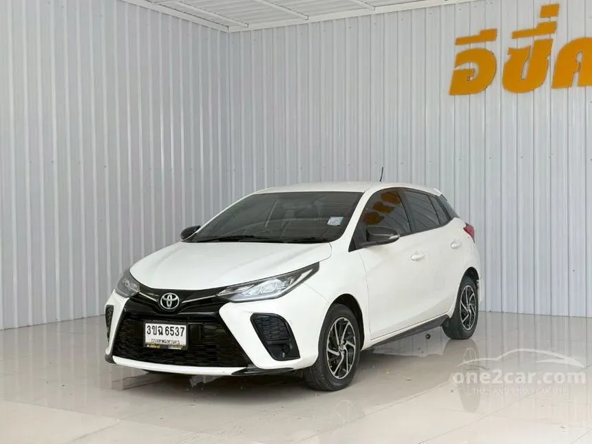 2022 Toyota YARIS Sport Hatchback