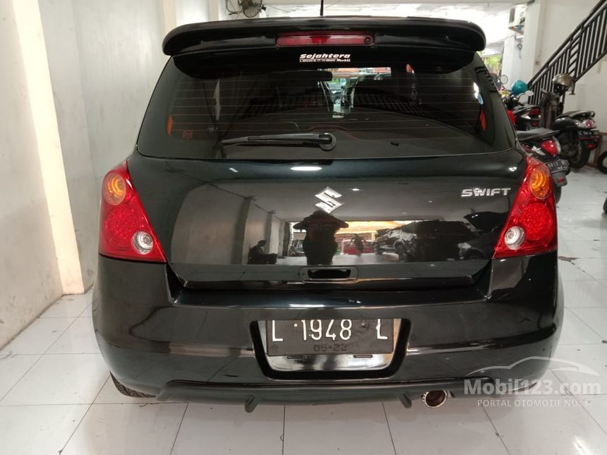  Jual  Mobil  Suzuki  Swift  2011 GT3 1 5 di Jawa Timur Manual 