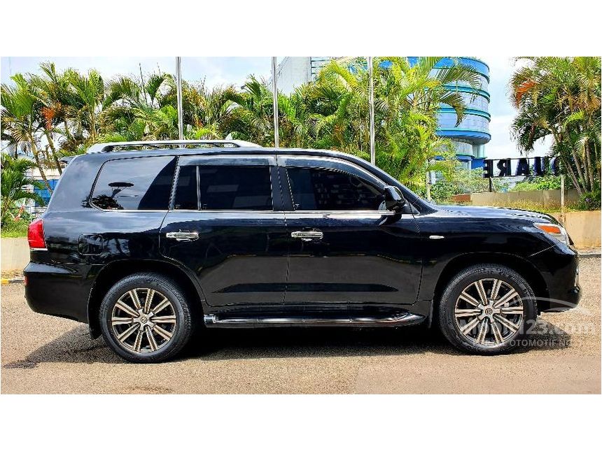 Lexus lx570 2010