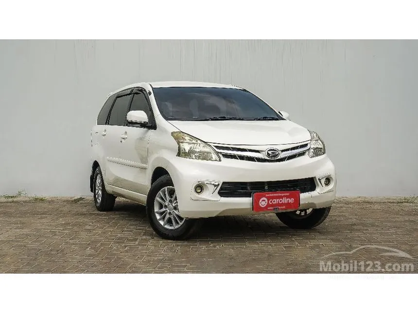 2012 Daihatsu Xenia R Deluxe MPV