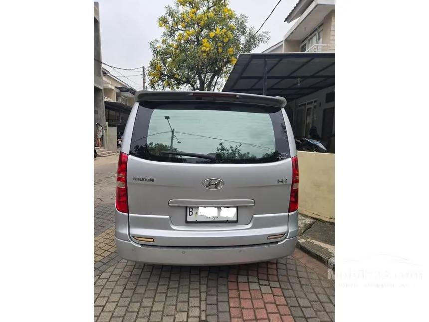 2012 Hyundai H-1 Elegance MPV