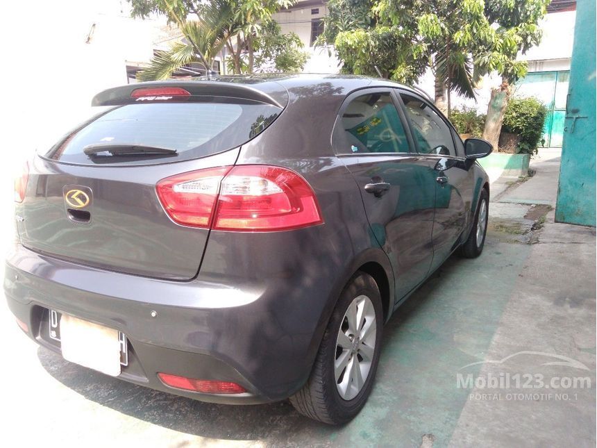 Jual Mobil KIA Rio 2012 UB 1.4 di Jawa Barat Manual 