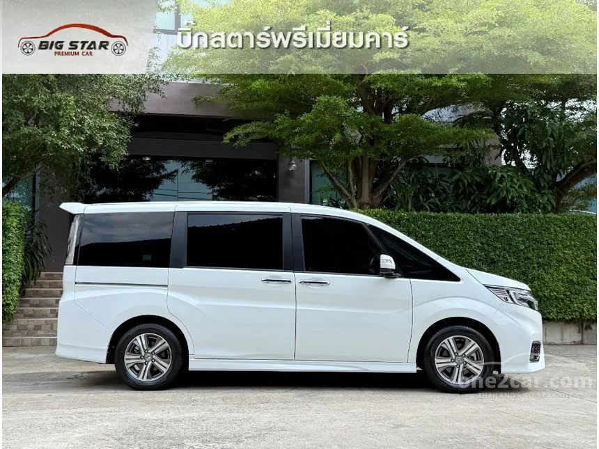 2022 Honda STEPWGN Spada e:HEV Premium Line Wagon