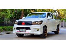 2016 Toyota Hilux Revo 2.4 SMARTCAB J Pickup