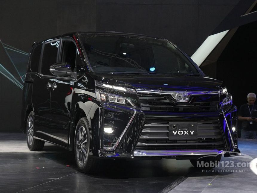 Jual Mobil Toyota Voxy 2017 2.0 di DKI Jakarta Automatic 