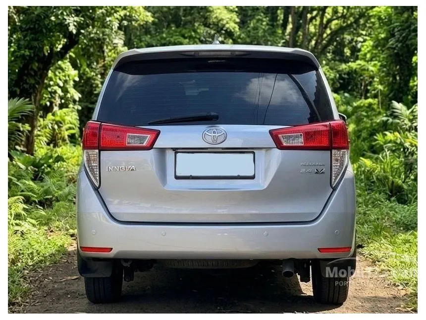2016 Toyota Kijang Innova V MPV