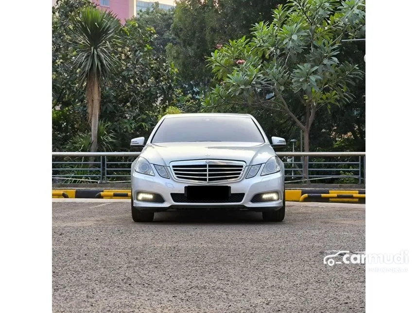 2010 Mercedes-Benz E250 CGI Avantgarde Sedan