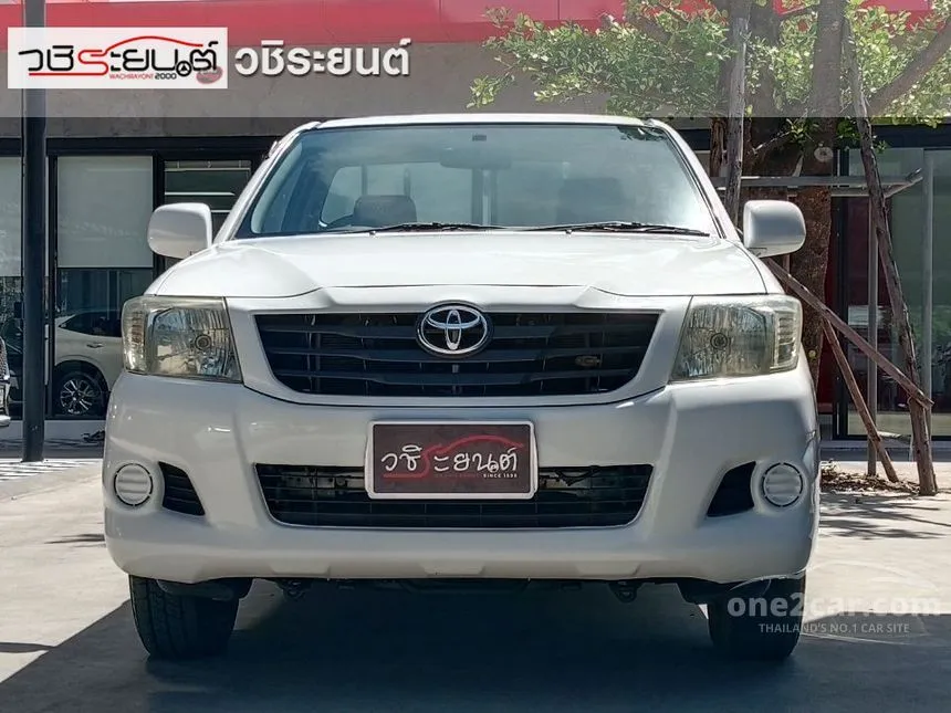 2013 Toyota Hilux Vigo J Pickup