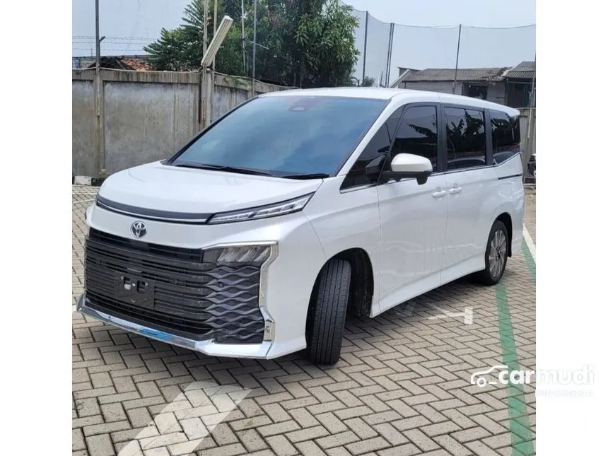 2024 Toyota Voxy Van Wagon