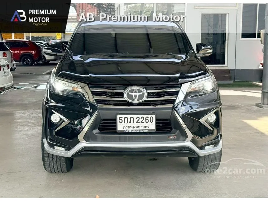 2016 Toyota FORTUNER V SUV