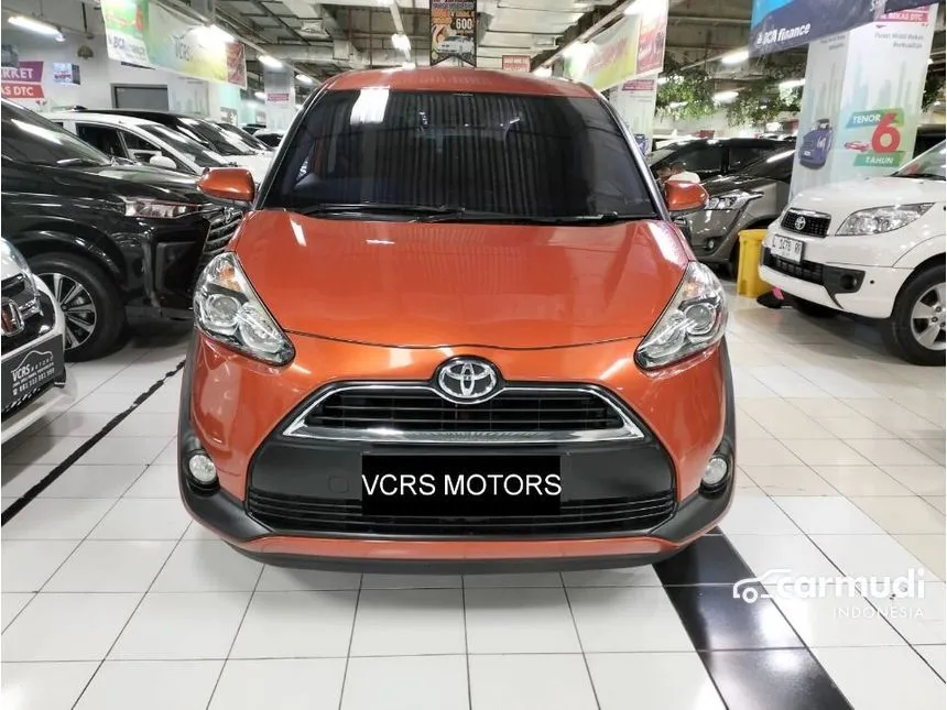 Jual Mobil Toyota Sienta 2017 V 1.5 di Jawa Timur Automatic MPV Orange Rp 171.000.000