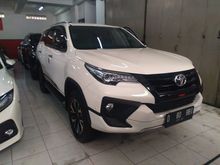 2017/2018 Toyota Fortuner 2.4 TRD SUV