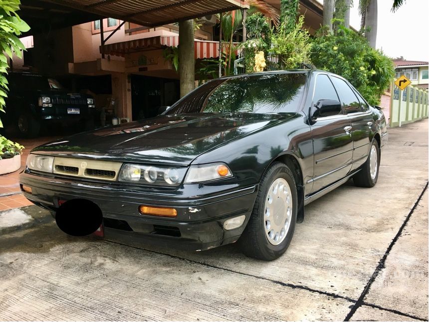 Nissan cefiro 1990