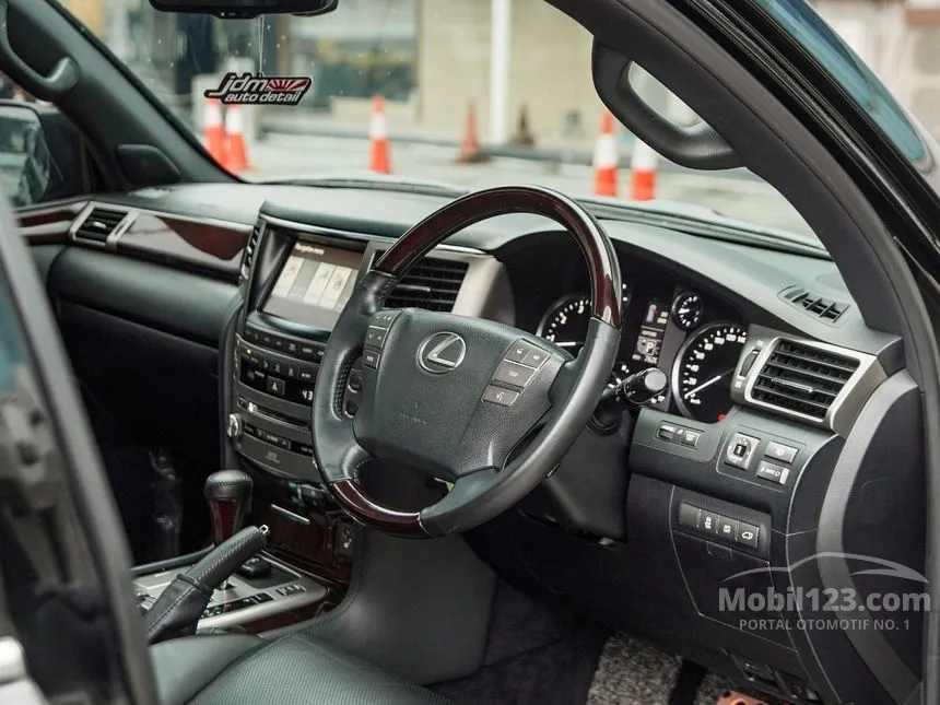 2014 Lexus LX 570 SUV