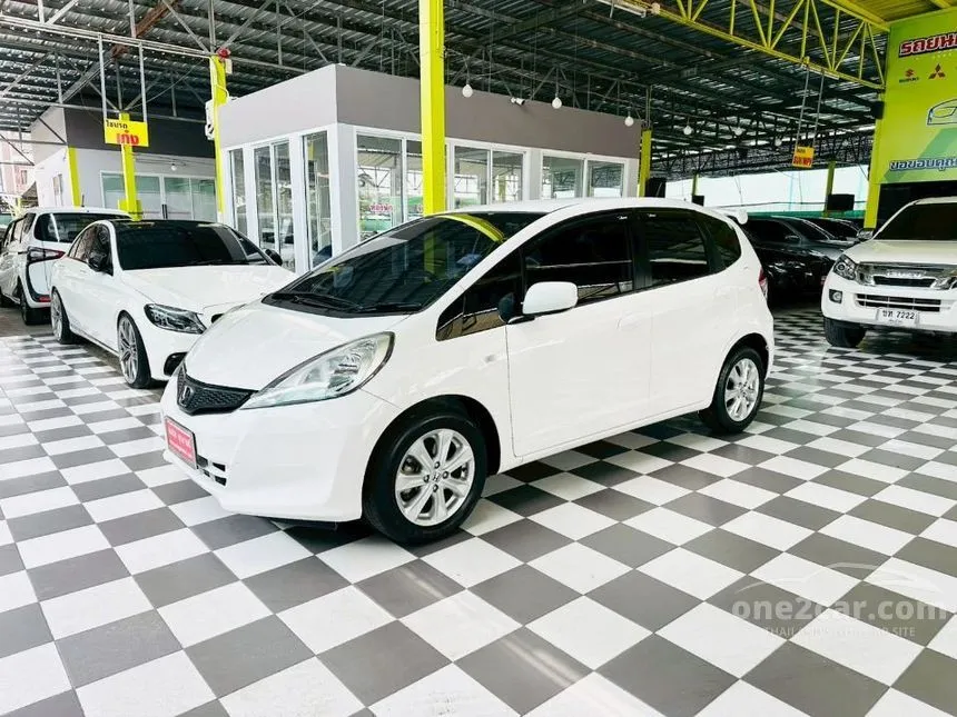 2012 Honda JAZZ V Hatchback
