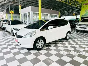 2012 Honda JAZZ 1.5 V Hatchback