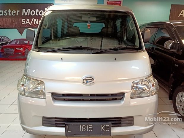 Daihatsu Mobil bekas dijual di Kediri Jawa-timur 