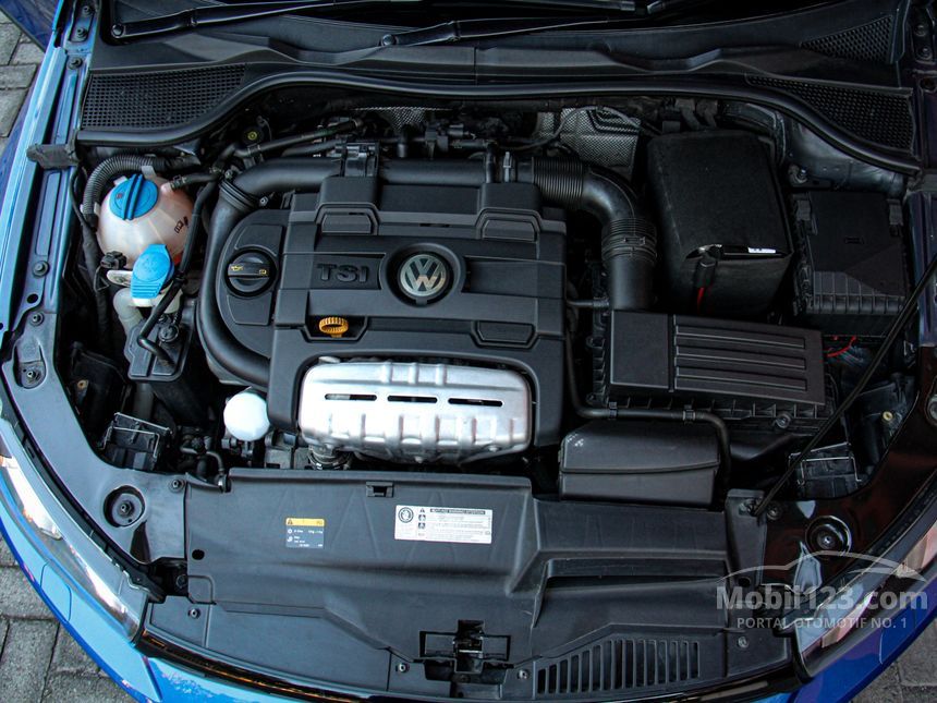 2016 Volkswagen Scirocco TSI Hatchback