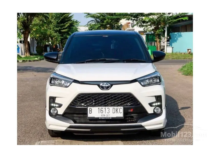 Jual Mobil Toyota Raize 2022 GR Sport TSS 1.0 di Banten Automatic Wagon Putih Rp 215.000.000