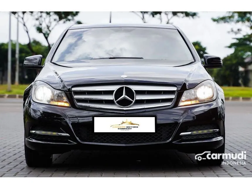 2013 Mercedes-Benz C200 CGI Avantgarde Sedan