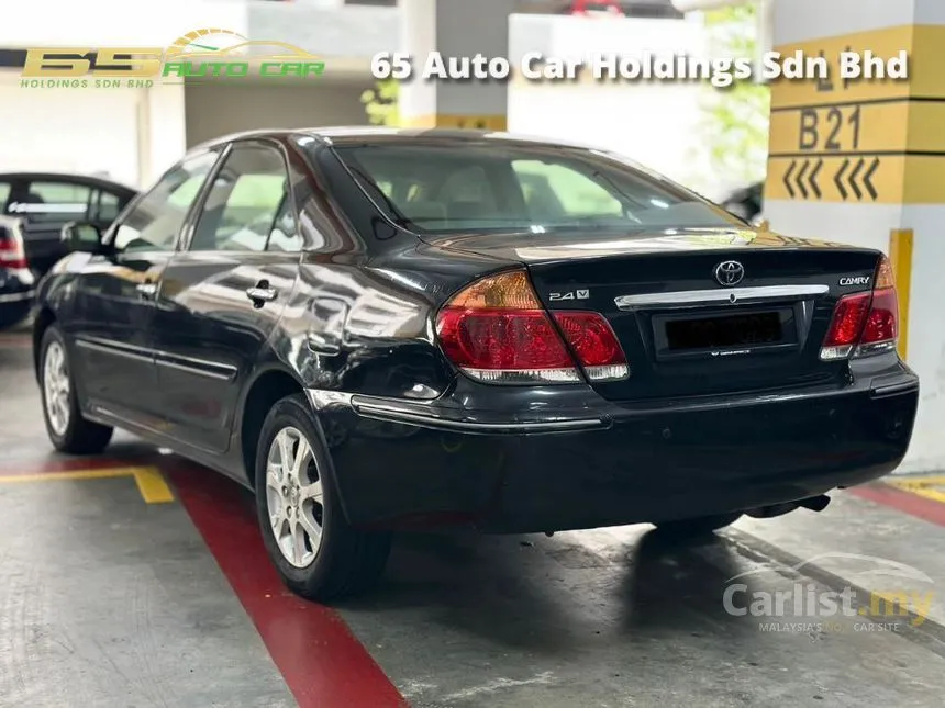2005 Toyota Camry V Sedan