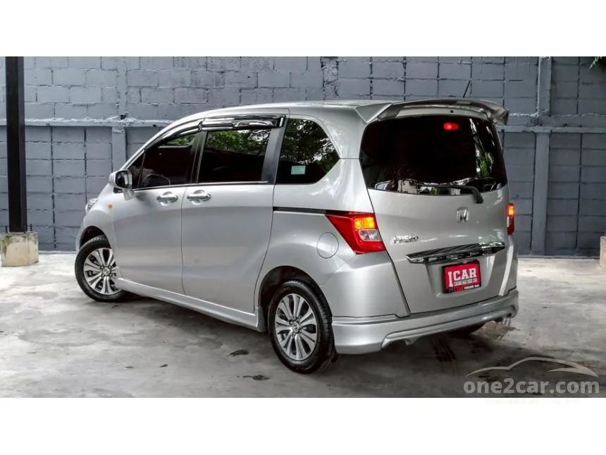 2013 Honda FREED SE Wagon