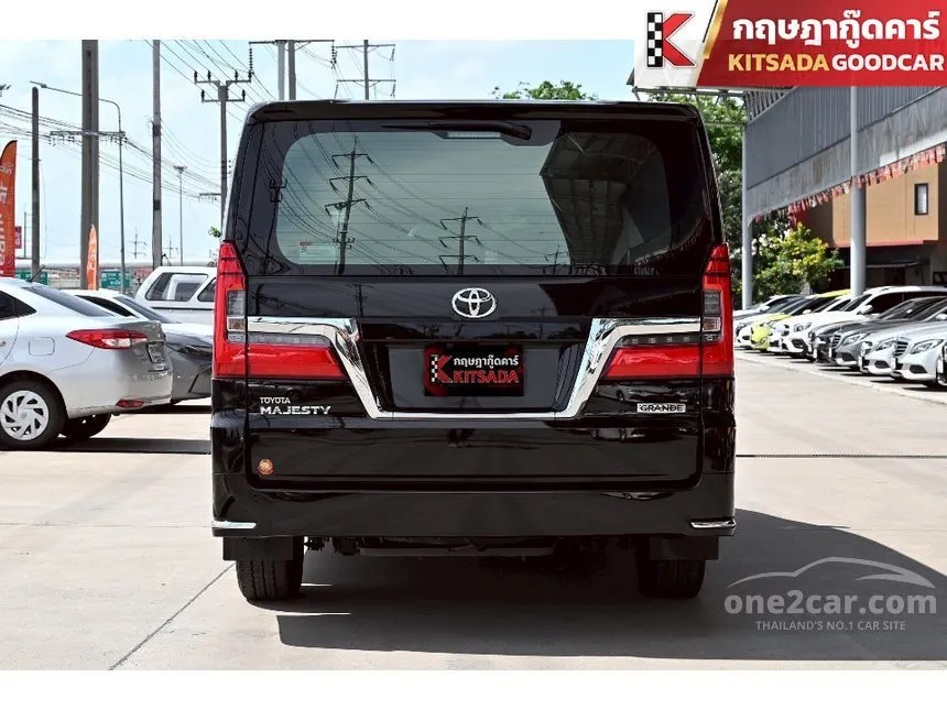 2020 Toyota Majesty Grande Van