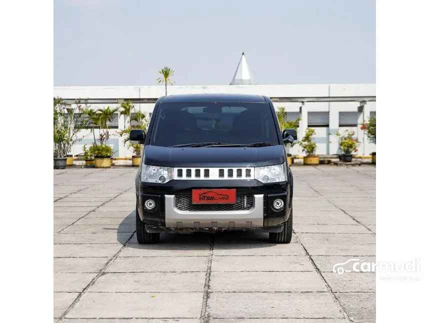 2015 Mitsubishi Delica D5 MPV