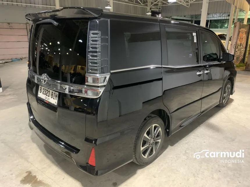 2019 Toyota Voxy MPV