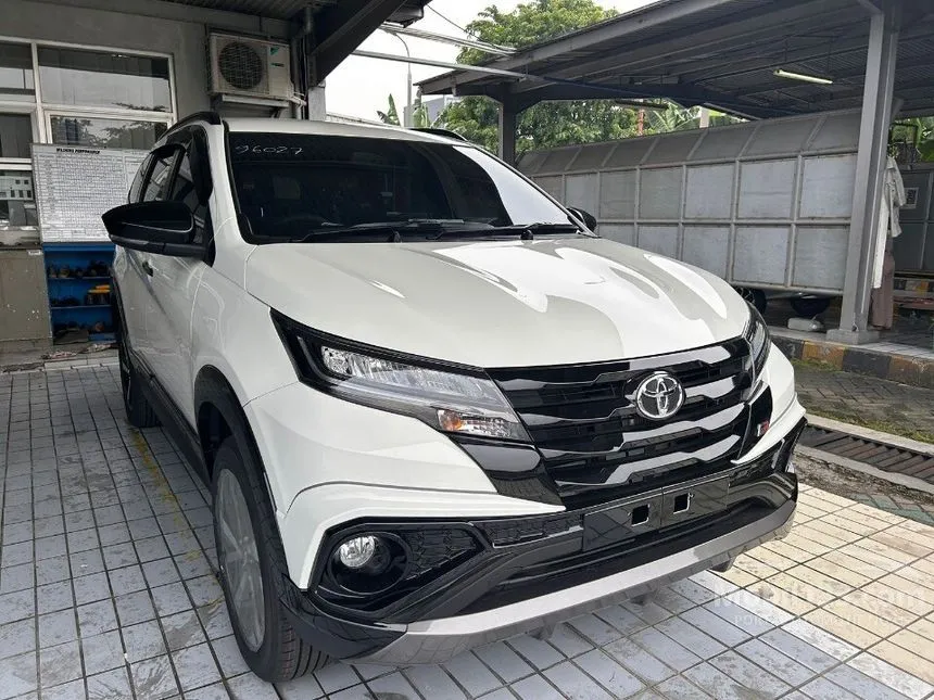 Jual Mobil Toyota Rush 2024 S GR Sport 1.5 di DKI Jakarta Manual SUV Putih Rp 274.750.000