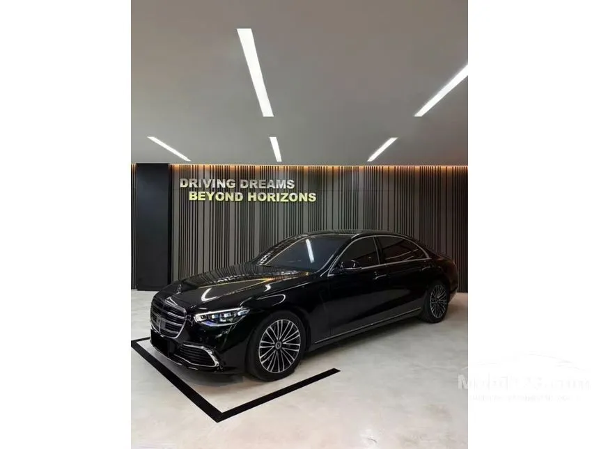 2023 Mercedes-Benz S450L Luxury 4MATIC Sedan