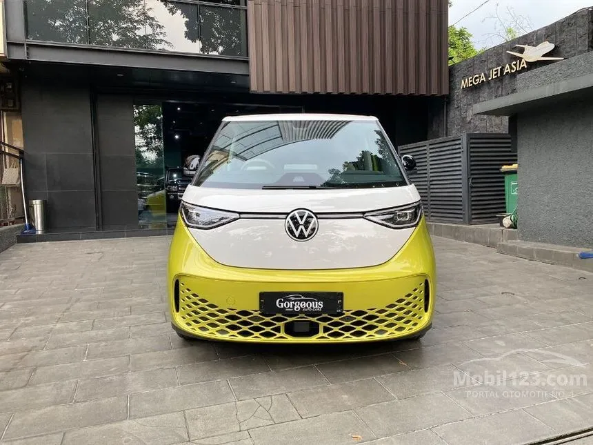 Jual Mobil Volkswagen ID. Buzz 2023 Pro Life 1st Edition di Jawa Barat Automatic Van Wagon Kuning Rp 1.750.000.000