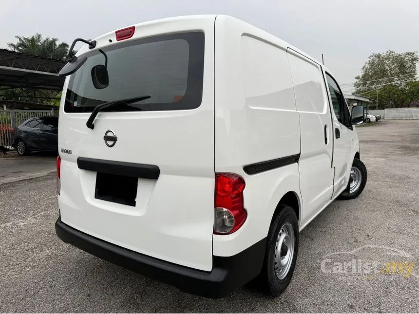 2015 Nissan NV200 Panel Van