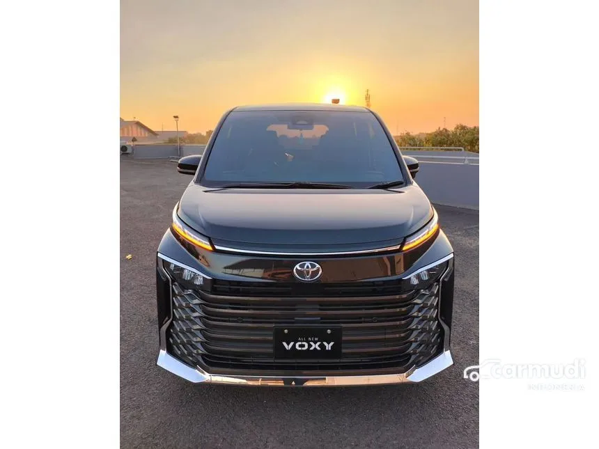 Jual Mobil Toyota Voxy 2024 2.0 di DKI Jakarta Automatic Van Wagon Hitam Rp 604.700.000