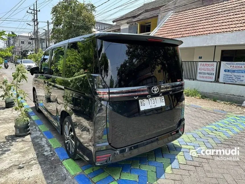 2022 Toyota Voxy Van Wagon