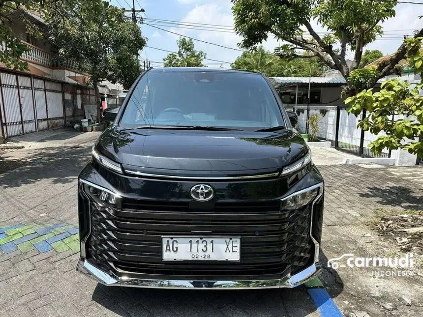 2022 Toyota Voxy Van Wagon