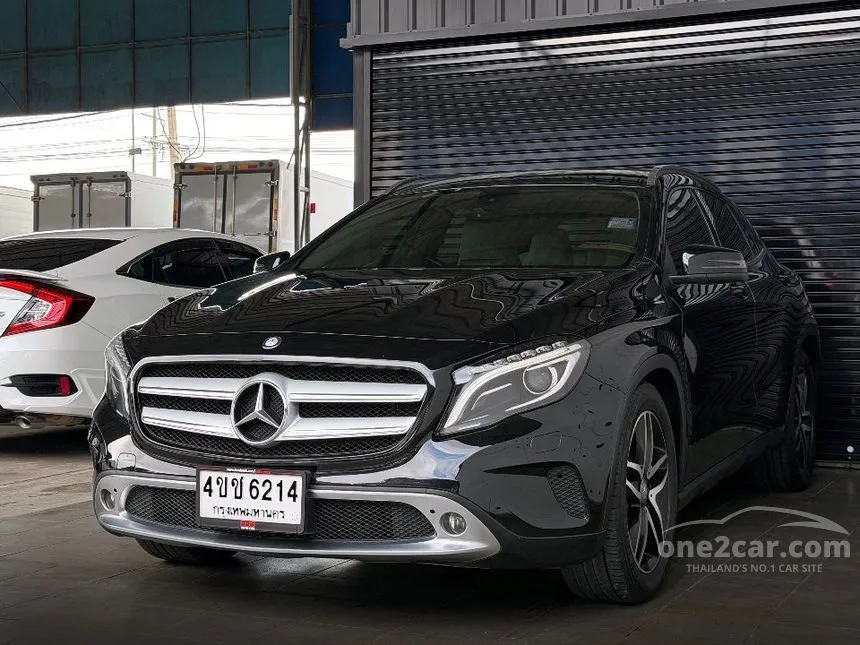 2015 Mercedes-Benz GLA200 Urban SUV