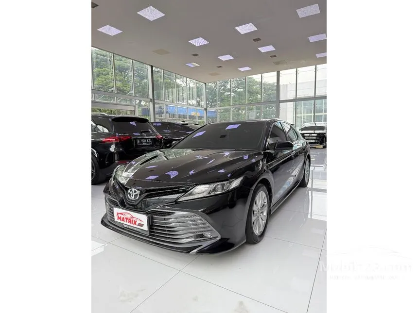 2020 Toyota Camry V Sedan