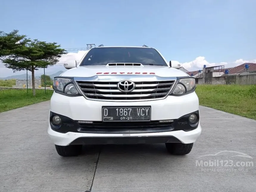Jual Mobil Toyota Fortuner 2012 G 2.5 di Jawa Barat Automatic SUV Putih Rp 230.000.000