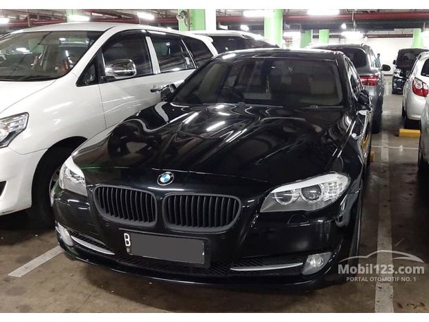  BMW  5 Series F10  Mobil  Bekas Baru dijual di Indonesia 