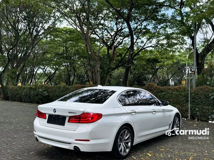 2017 BMW 520d Luxury Sedan
