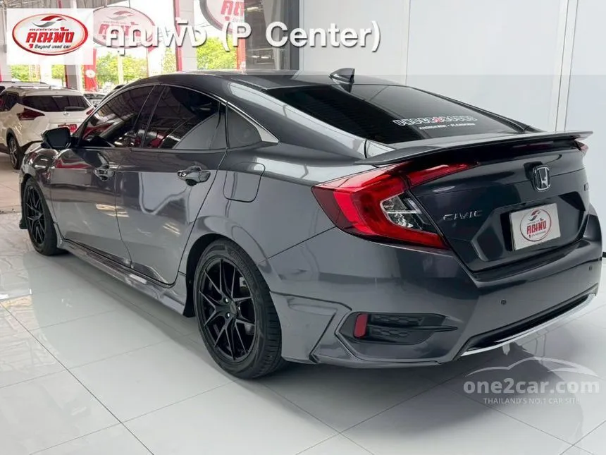 2019 Honda CIVIC Turbo RS Sedan